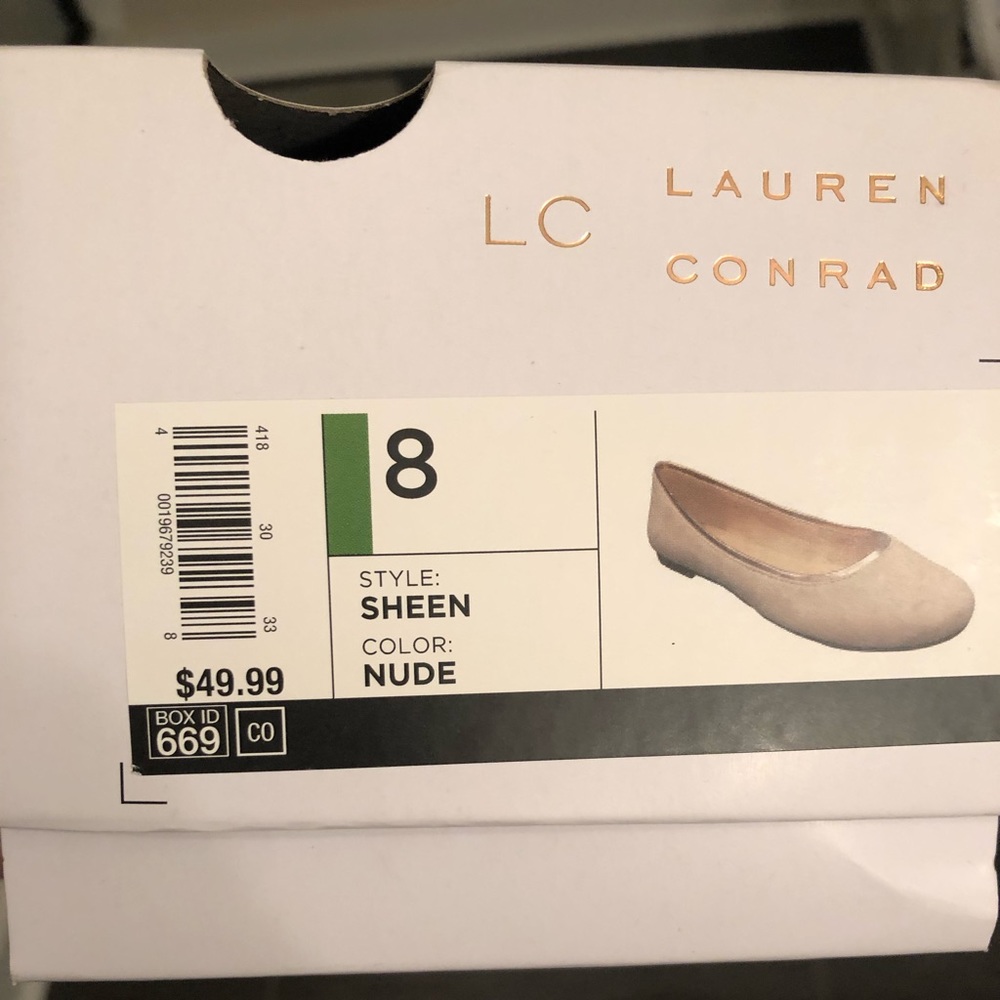 Ballet flats